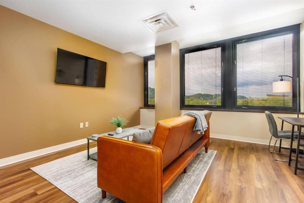 Sprawling Stadium Views Wonderful Location 24-7 Parking Gym Lounge Pittsburgh Exterior foto