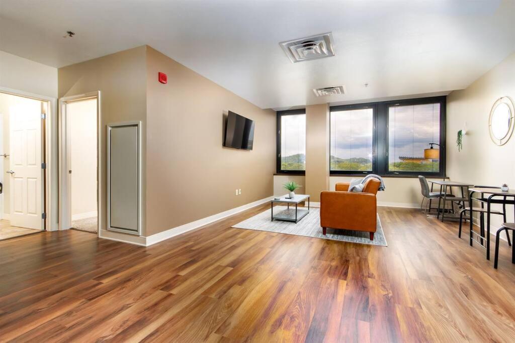 Sprawling Stadium Views Wonderful Location 24-7 Parking Gym Lounge Pittsburgh Exterior foto