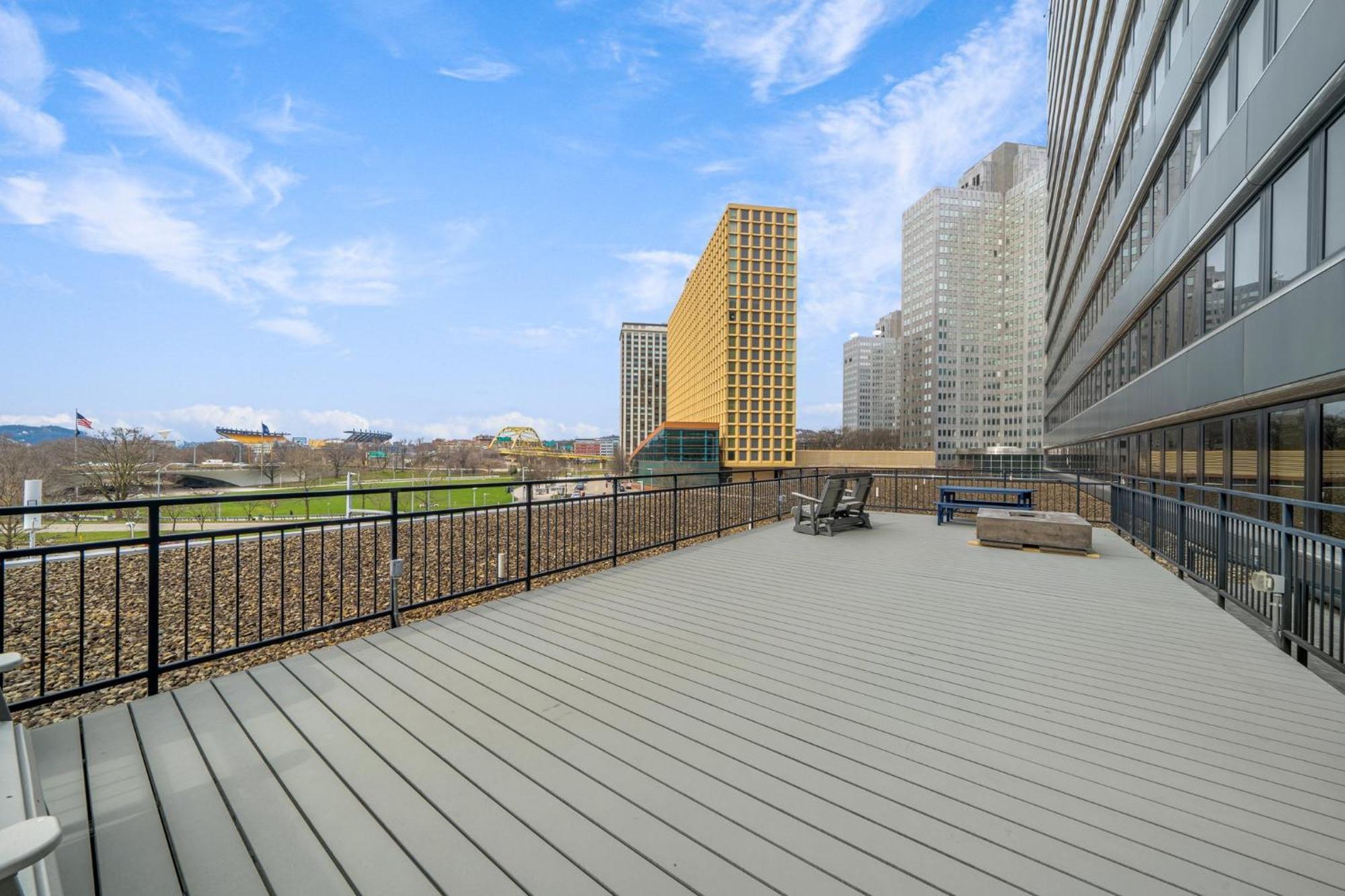 Sprawling Stadium Views Wonderful Location 24-7 Parking Gym Lounge Pittsburgh Exterior foto